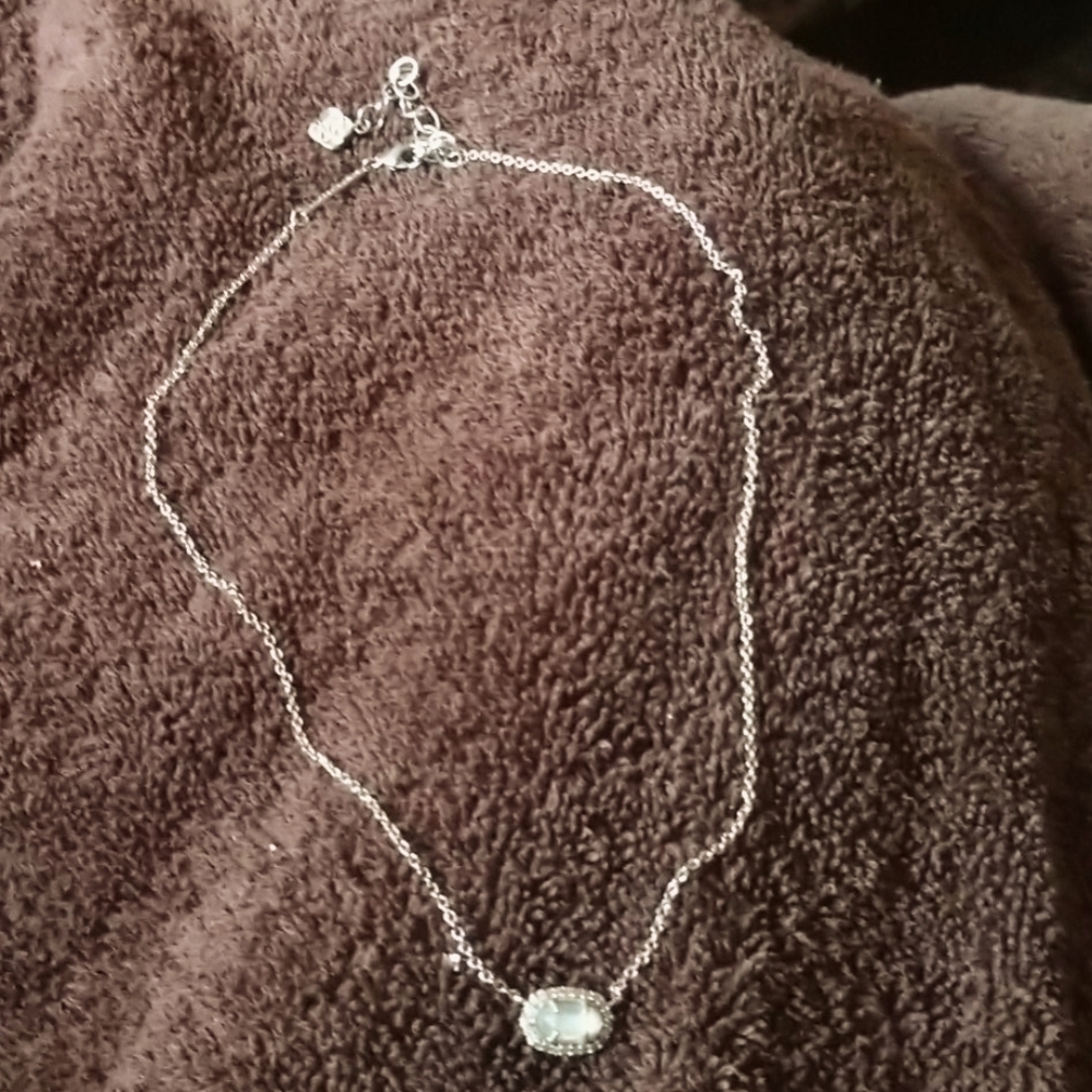 Beautiful KENDRA SCOTT CHOKER ADJUSTABLE